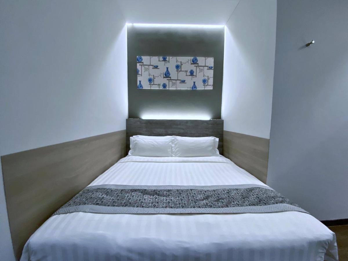 Bliss Hotel Singapore Room photo