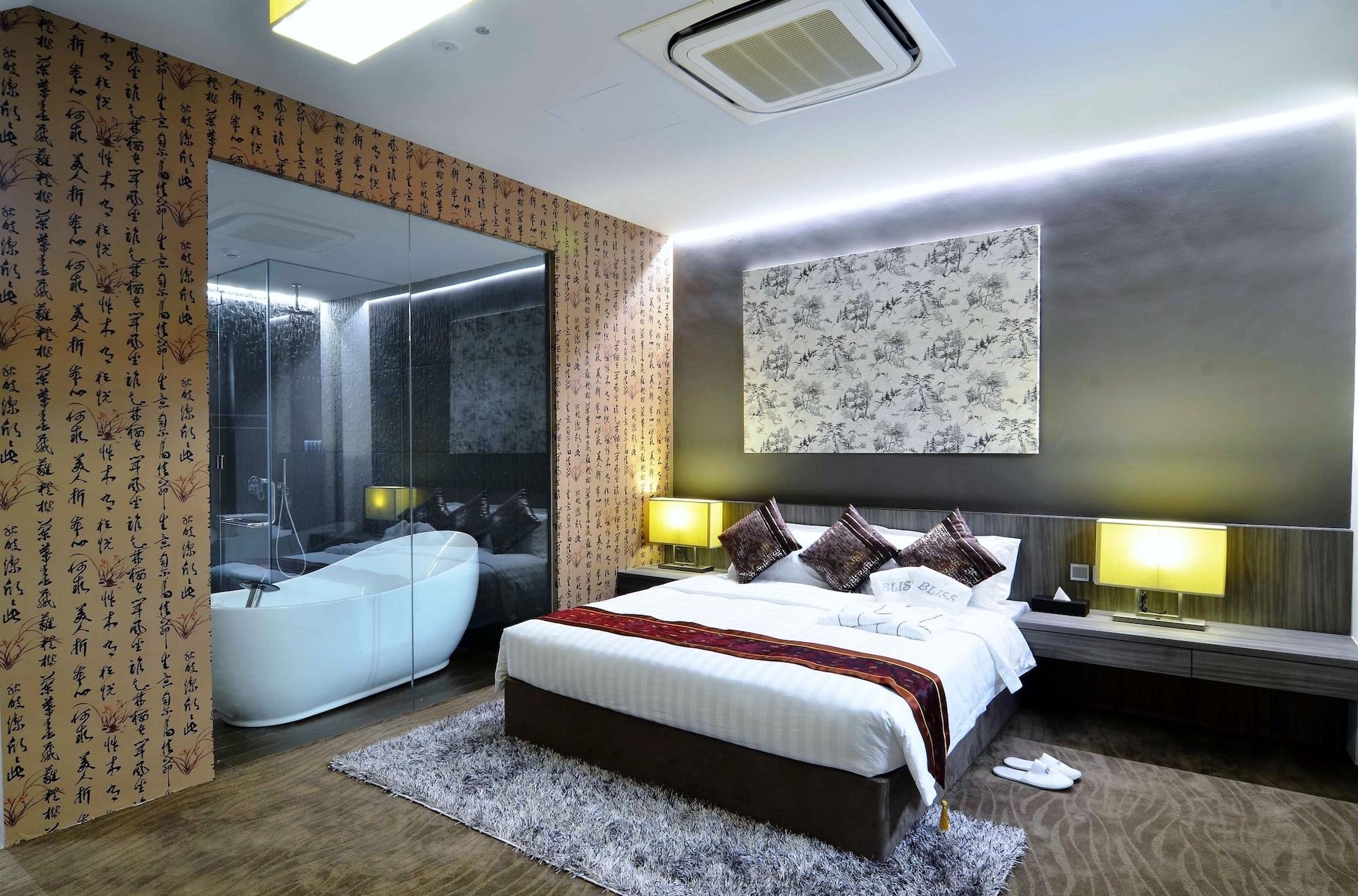 Bliss Hotel Singapore Exterior photo